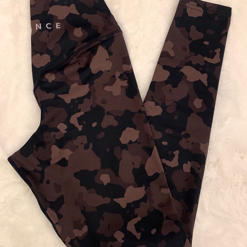 balance athletica base camp ascend leggings